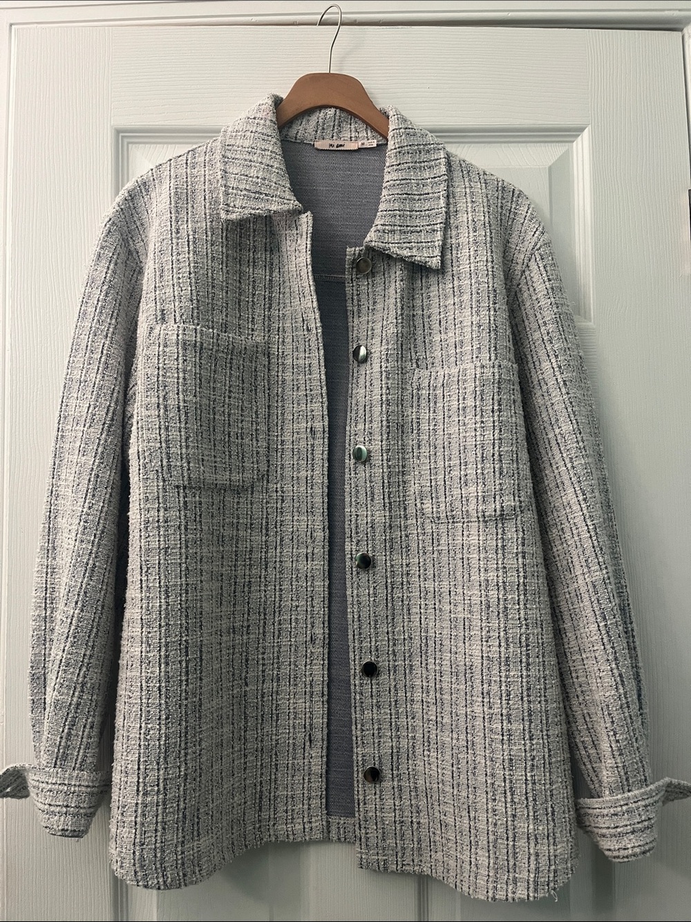 Francesca's Collections Light Gray Textured Shirt Jacket